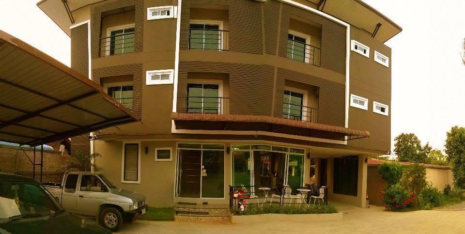 Bansappoori Aparthotel Lamphun Exteriör bild