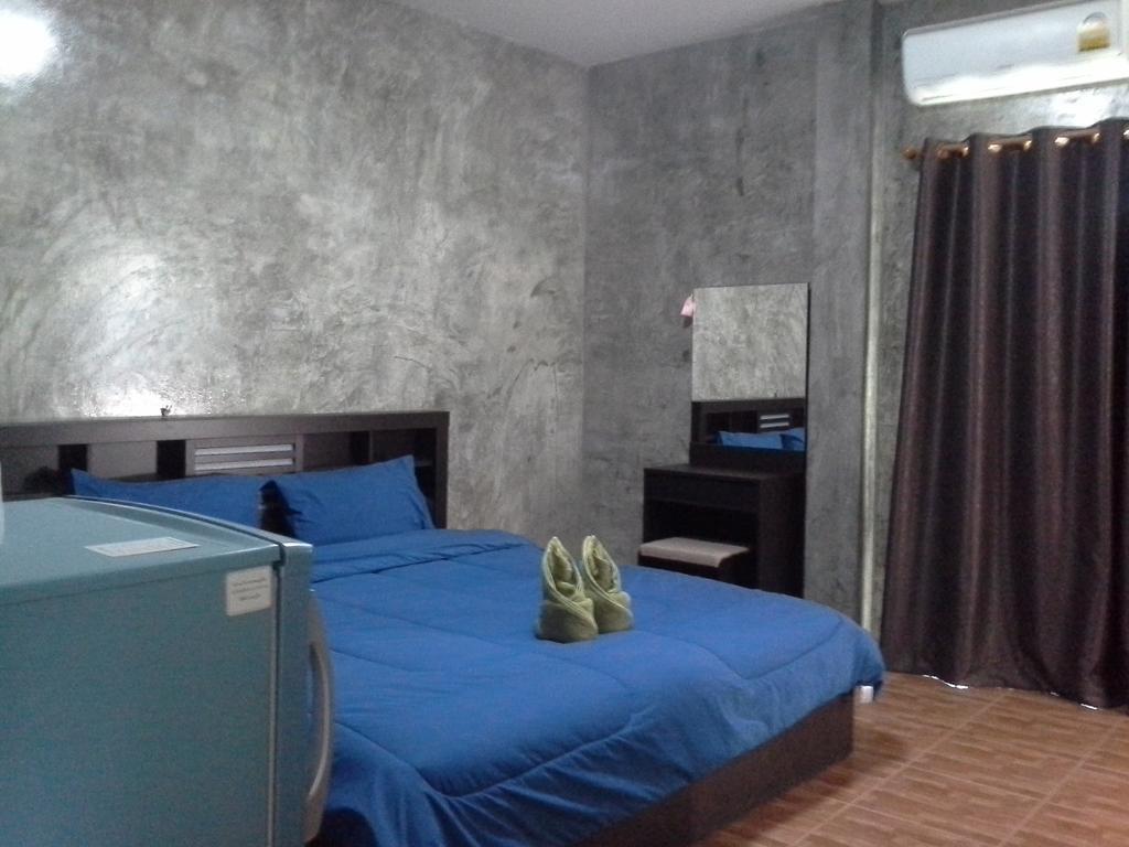 Bansappoori Aparthotel Lamphun Exteriör bild