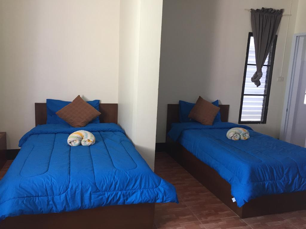 Bansappoori Aparthotel Lamphun Exteriör bild